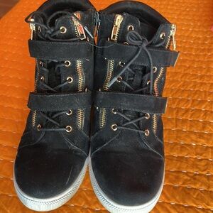 Black faux suede ankle ‘sneakers’ with gold double zipper/straps/tie sz9